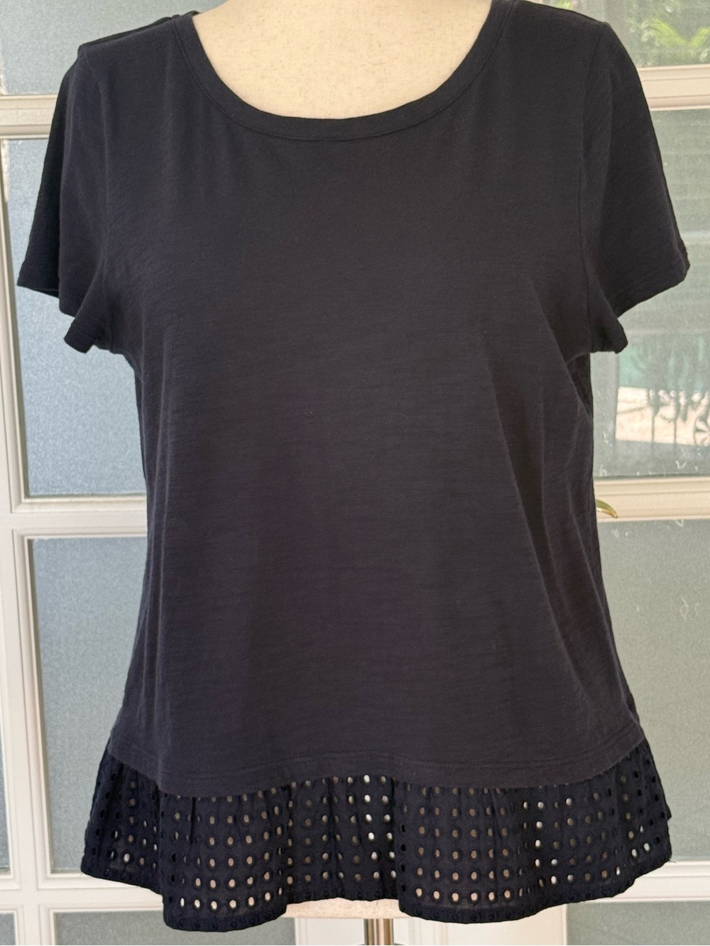 Talbots Petites Navy Blue Eyelet Ruffle Hem Top LP Short Sleeve Cotton Blouse